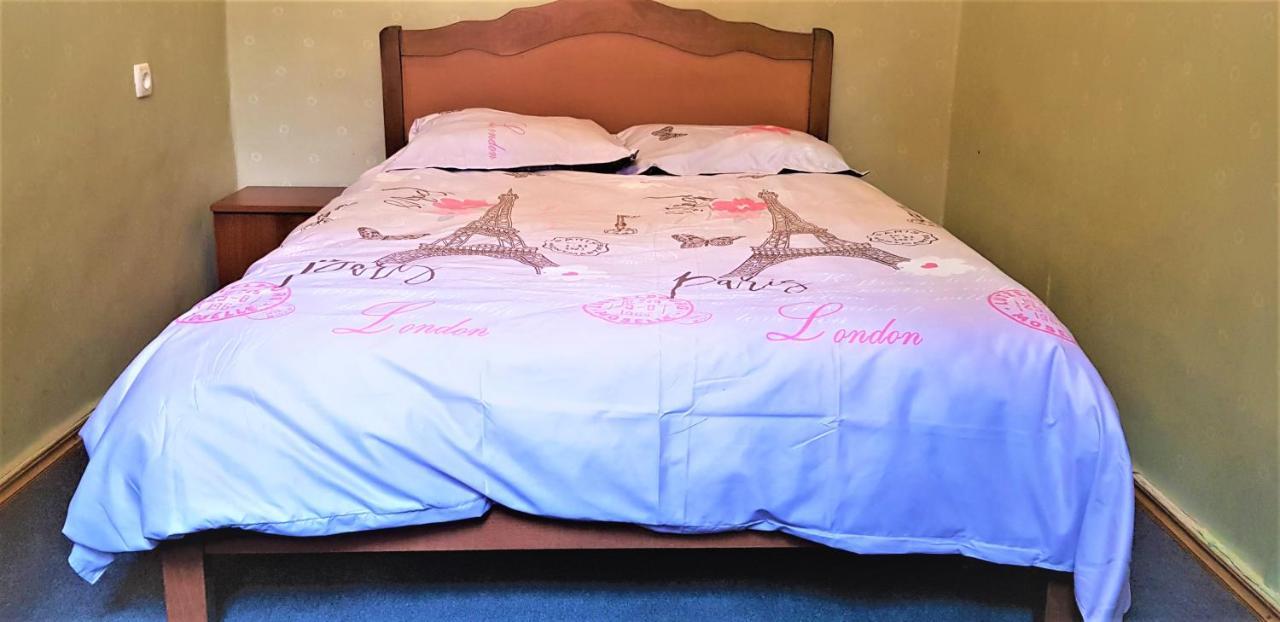 Backpackers Hostel Tbilisi Bagian luar foto