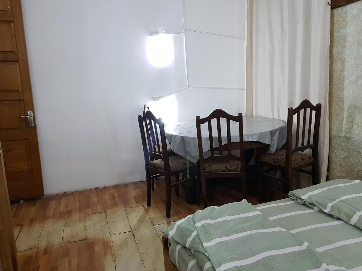 Backpackers Hostel Tbilisi Bagian luar foto