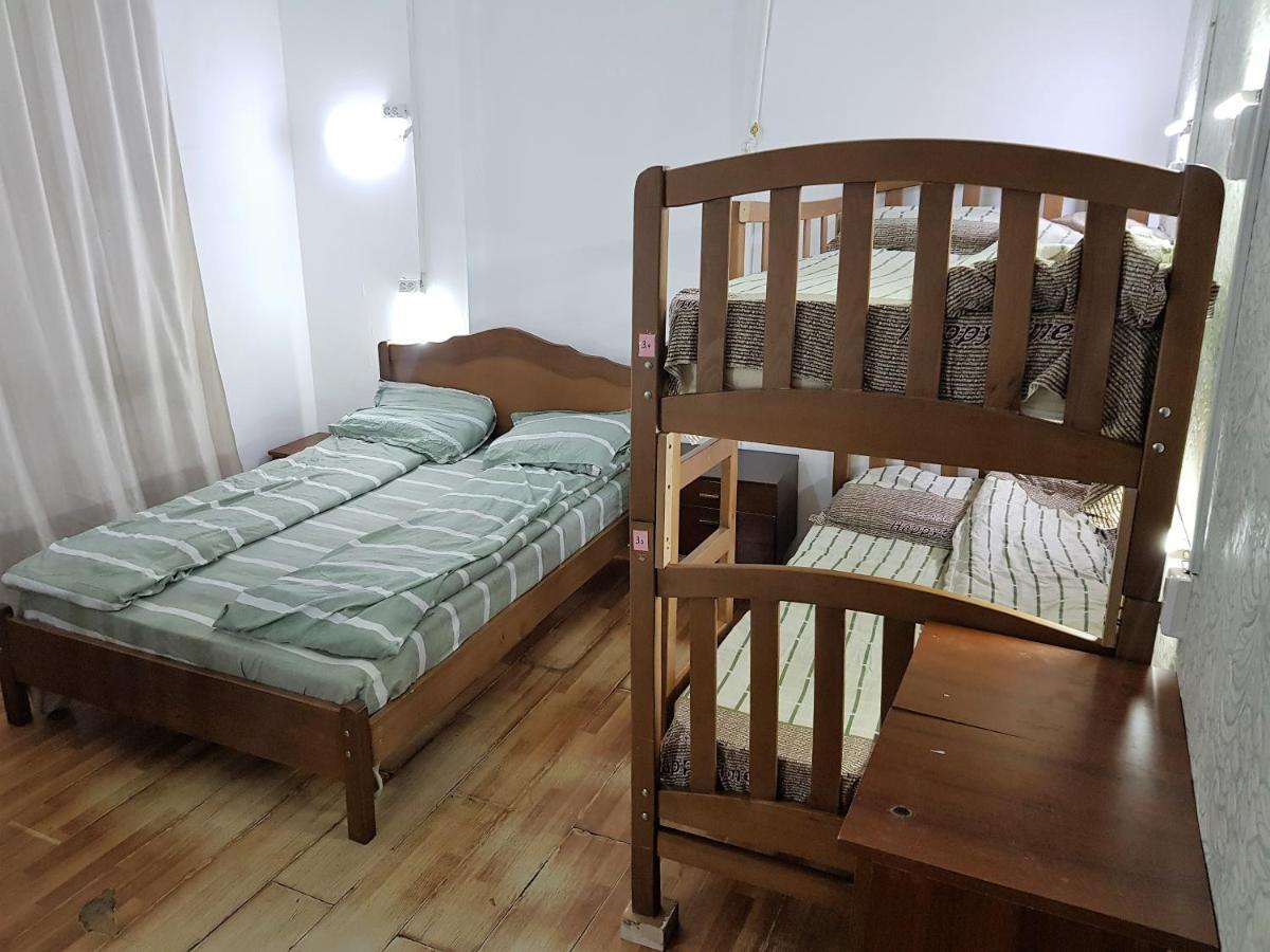 Backpackers Hostel Tbilisi Bagian luar foto