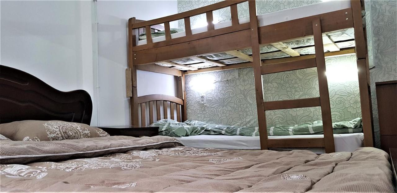 Backpackers Hostel Tbilisi Bagian luar foto