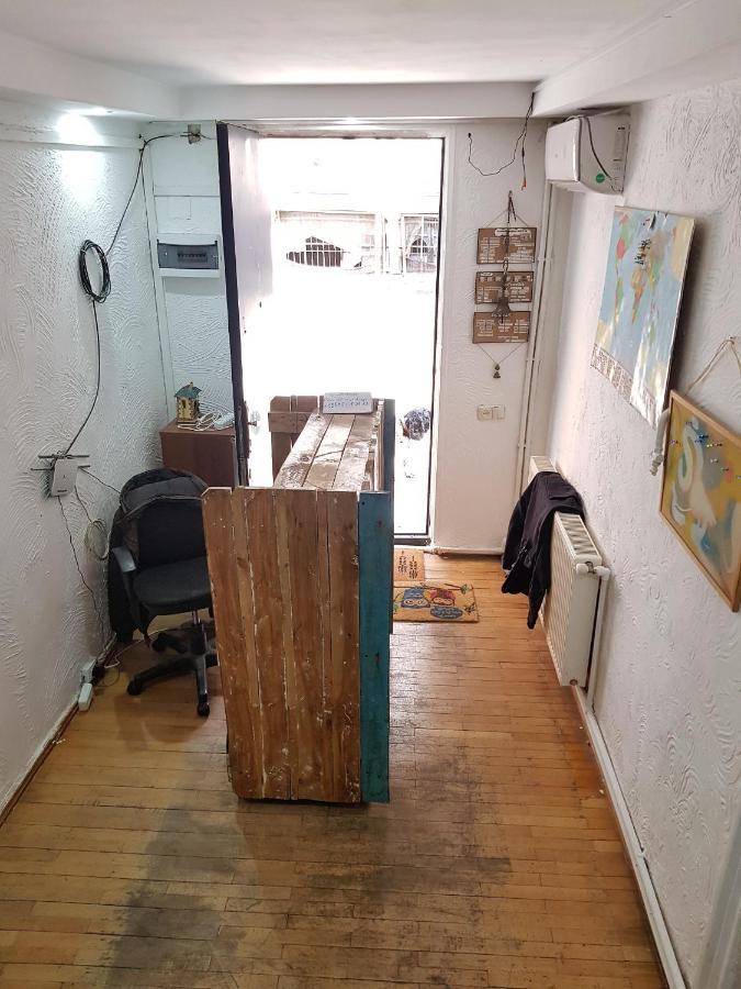Backpackers Hostel Tbilisi Bagian luar foto