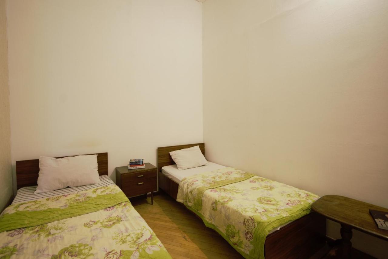 Backpackers Hostel Tbilisi Bagian luar foto